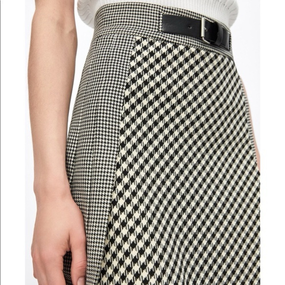Zara houndstooth A-Line Skirt